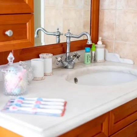 Lägenhet σελιανίτικα, με θέα -50μ από τη θάλασσα Selianítika