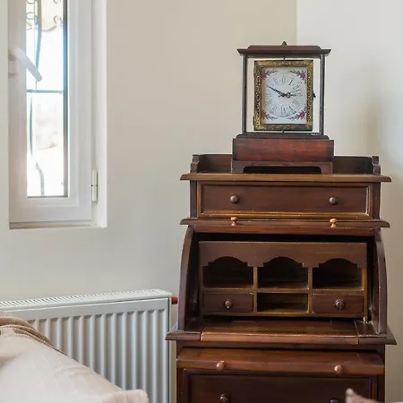 Apartamento σελιανίτικα, με θέα -50μ από τη θάλασσα *