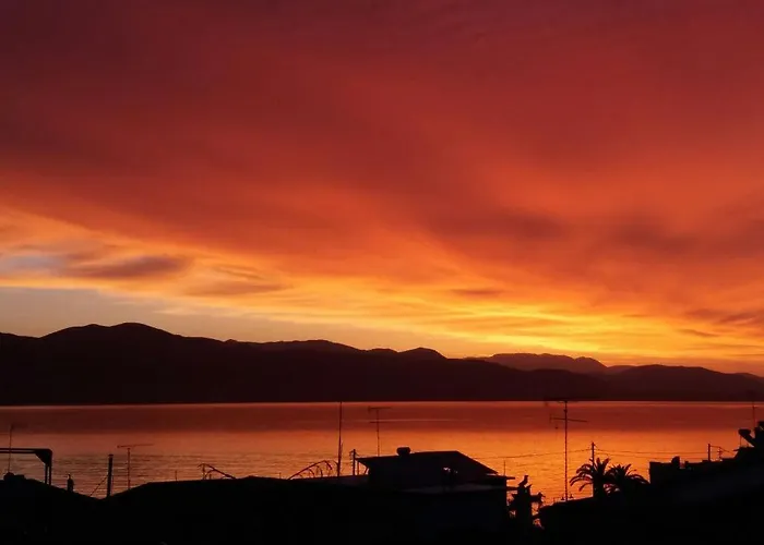 σελιανίτικα, με θέα -50μ από τη θάλασσα Selianítika